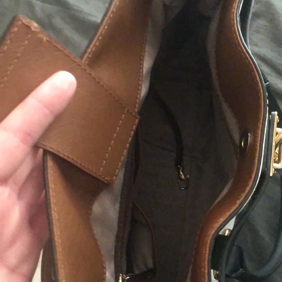 Michael Kors Hamilton Handbag - Picture 3 of 5